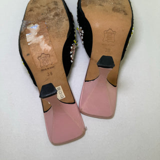 Fendi: Vintage Embroidered Kitten Heels (37)